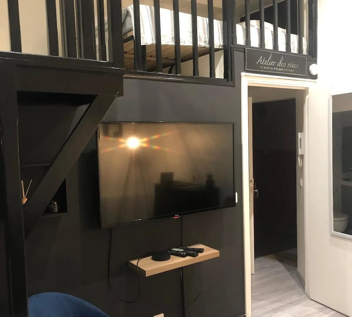 Apartment Lovely Cosy Studio Nice